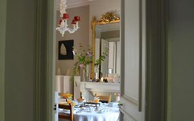 La Maison, Chambre D'Hotes De Charme Et Atelier D'Artiste, Libourne Saint Emilion